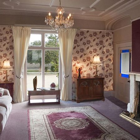 Hilbury Court Hotel Trowbridge Exterior photo